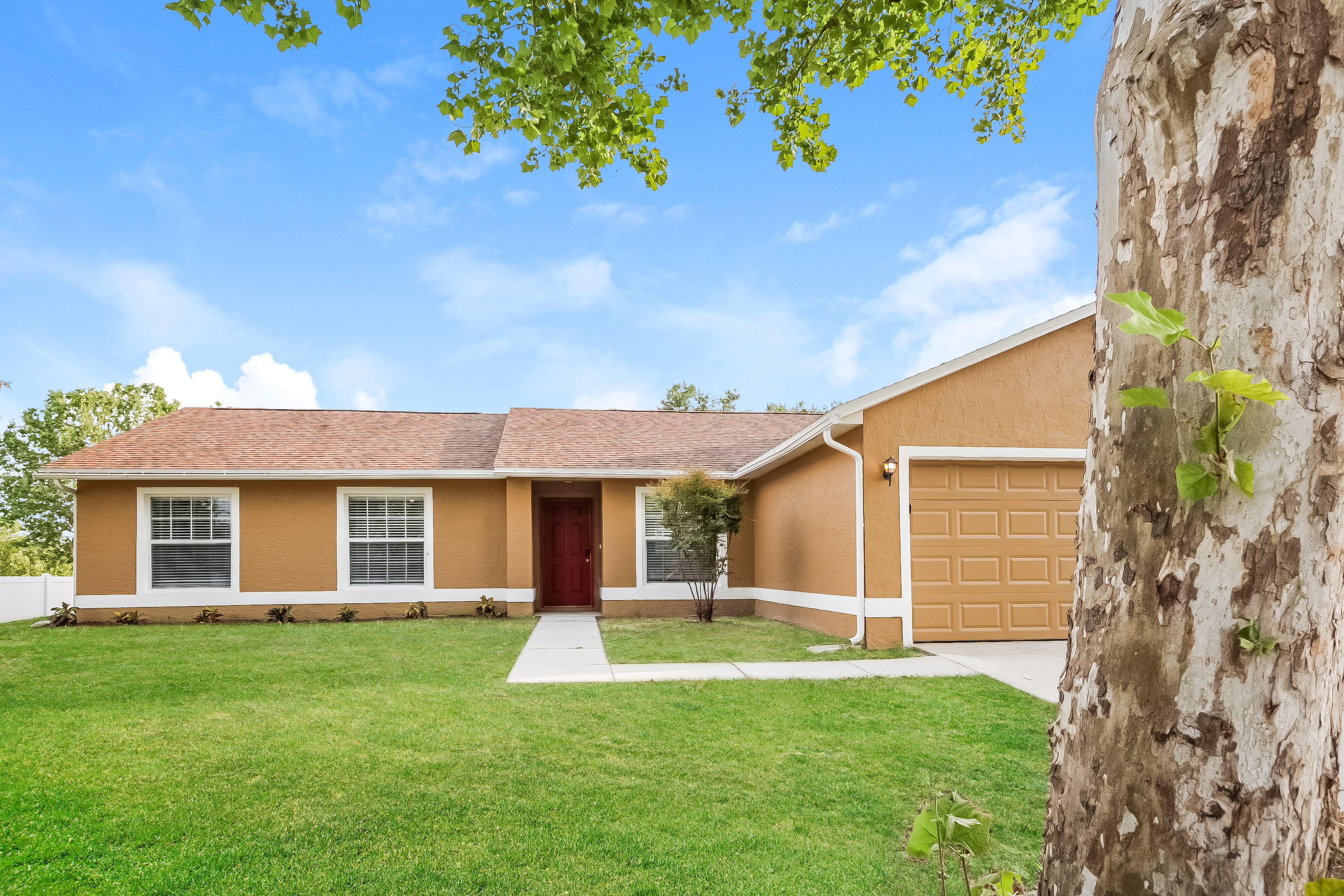 10703 CRESCENDO LOOP CLERMONT, FL 34711